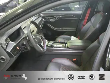 S8 TFSI Bang+OL*AHK*PANO*StandH*360°Matrx*Pay-TV