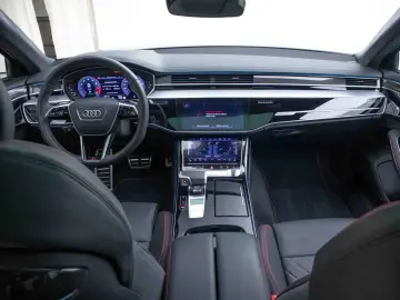 S8 4.0 TFSI TIP-TR*QUA*AHK*STHZG*PANO*HUD*MATRIX
