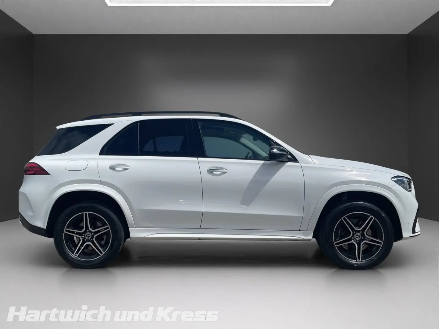 GLE 300 d 4Matic AMG Line +AHK+Pano+HUD+Night+Sh