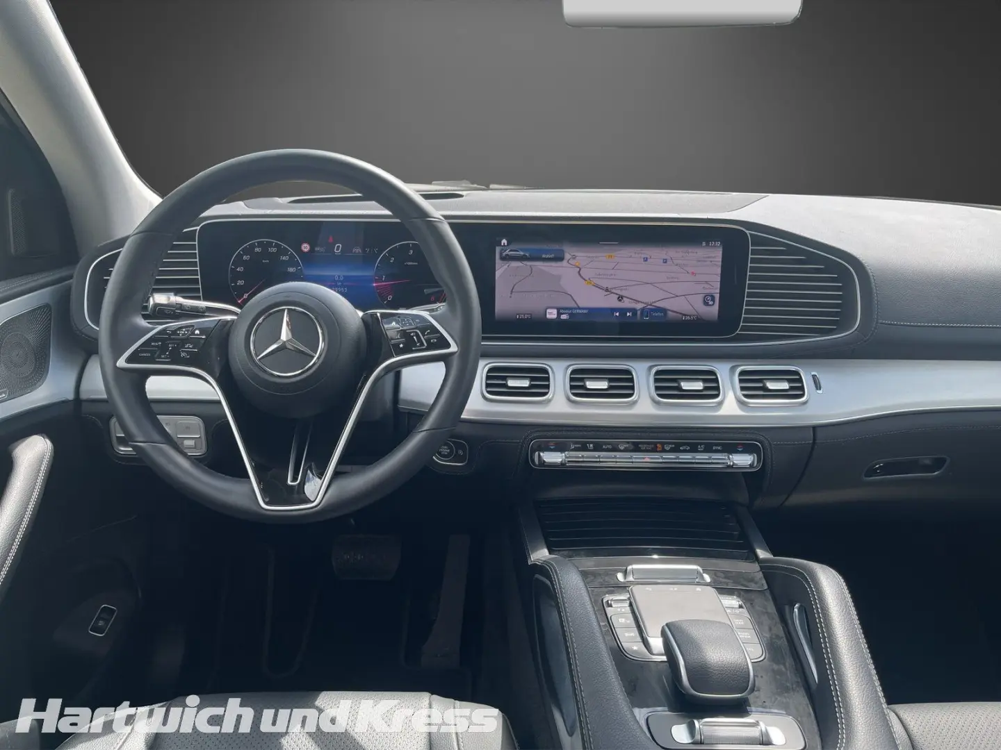 GLE 300 d 4Matic AMG Line +AHK+Pano+HUD+Night+Sh