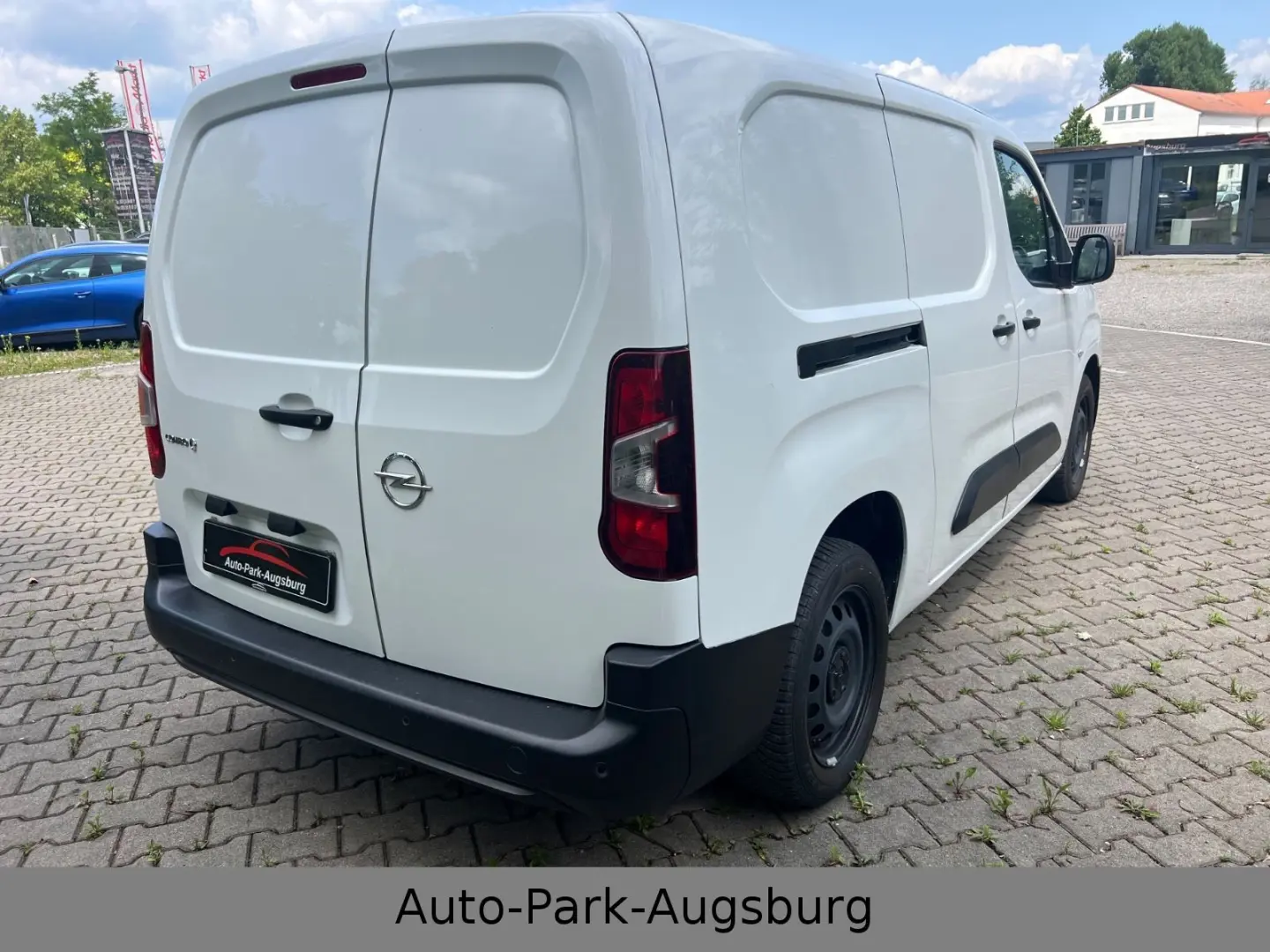 Combo E Cargo - e Edition XL*DAB*Klima*1.Hand*