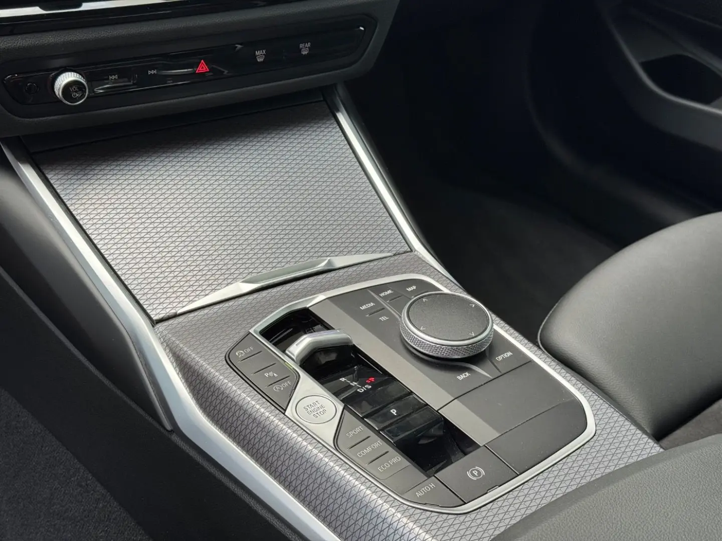 BMW 320i M-Sport HUD LED GARANTIE