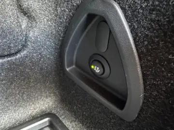 BMW 320i M-Sport HUD LED GARANTIE