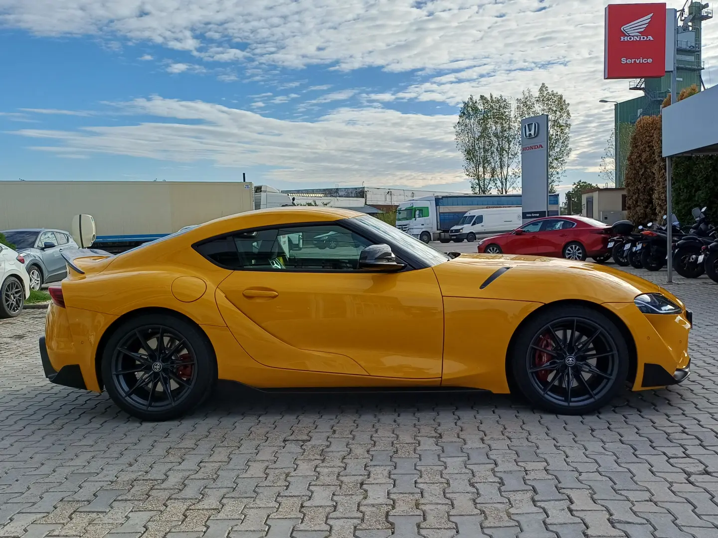 TOYOTA SUPRA 3.0 GR 340 CP AT PERFORMANCE