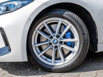 BMW 330i M Sport Adaptive LED Glasdach ACC HiFi Memory