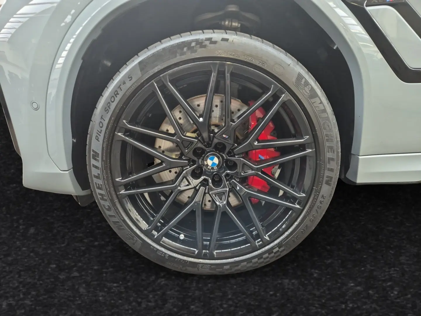 X6 M Competition M Drivers Package|AHK|SkyLounge