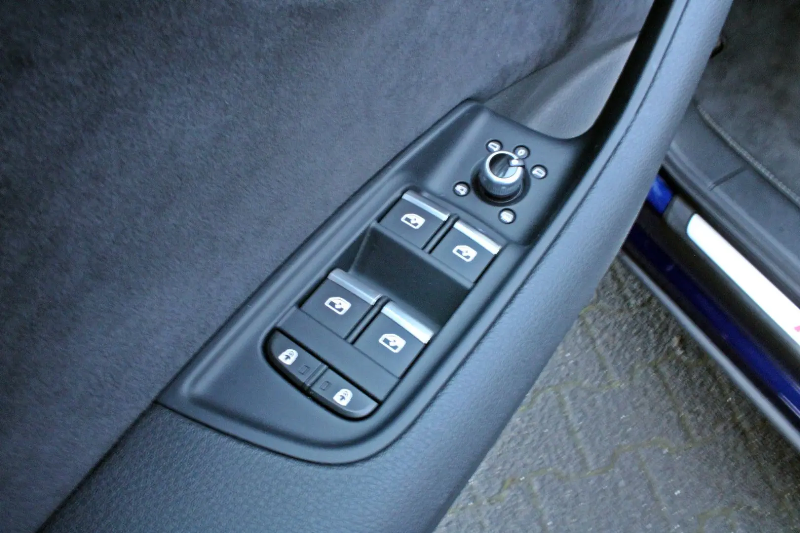 Q7 50TDI S LINE BLACK PANO HUD STHZ AHK MATRIX