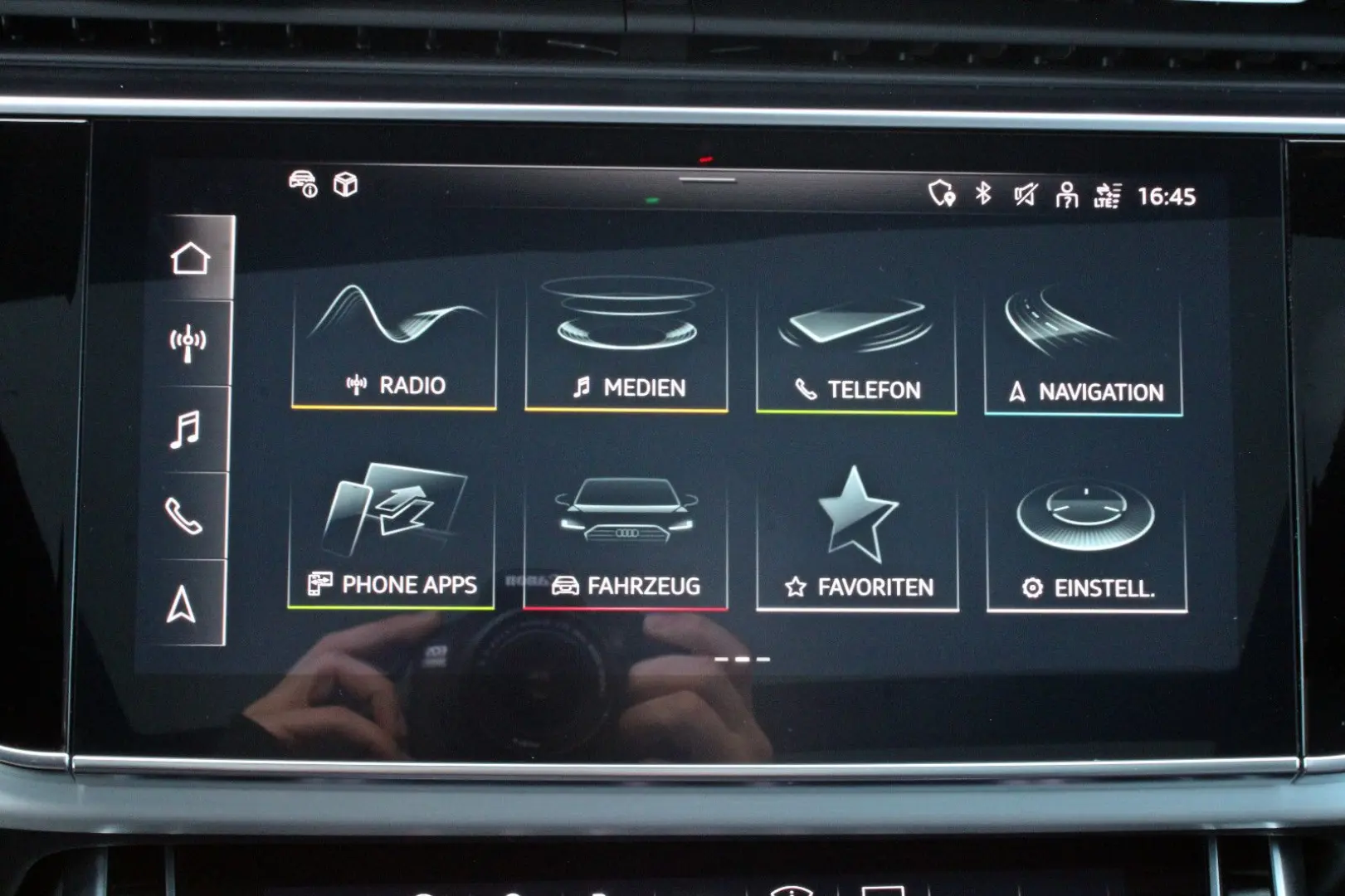 Q7 50TDI S LINE BLACK PANO HUD STHZ AHK MATRIX