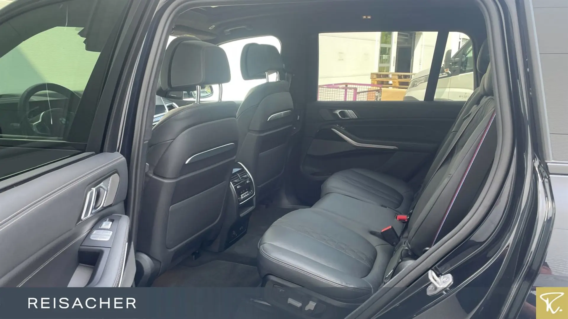 X7 xDrive40i M Sport PRO,SkyLou,AHK,RFK,7-Sitze