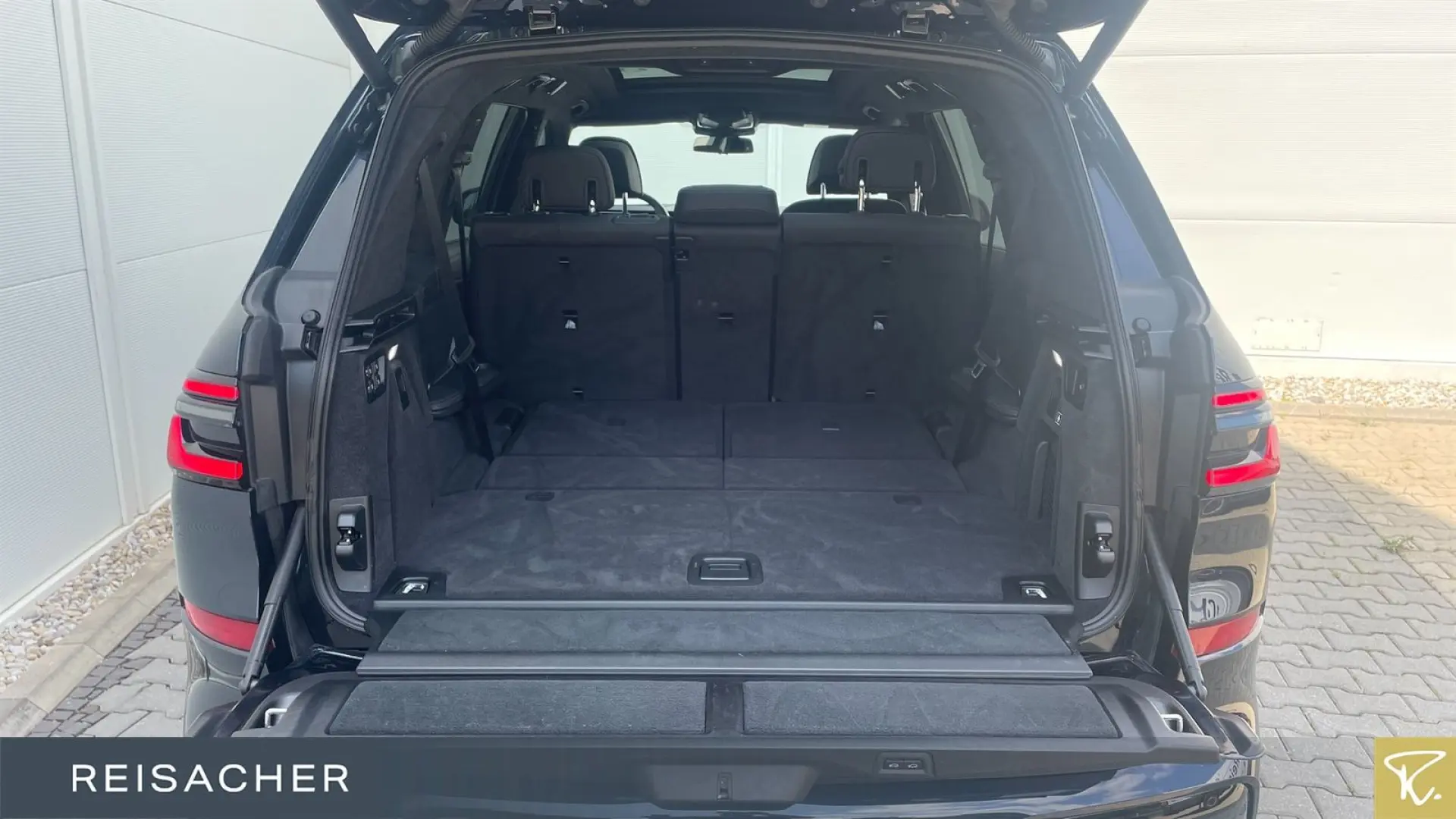 X7 xDrive40i M Sport PRO,SkyLou,AHK,RFK,7-Sitze