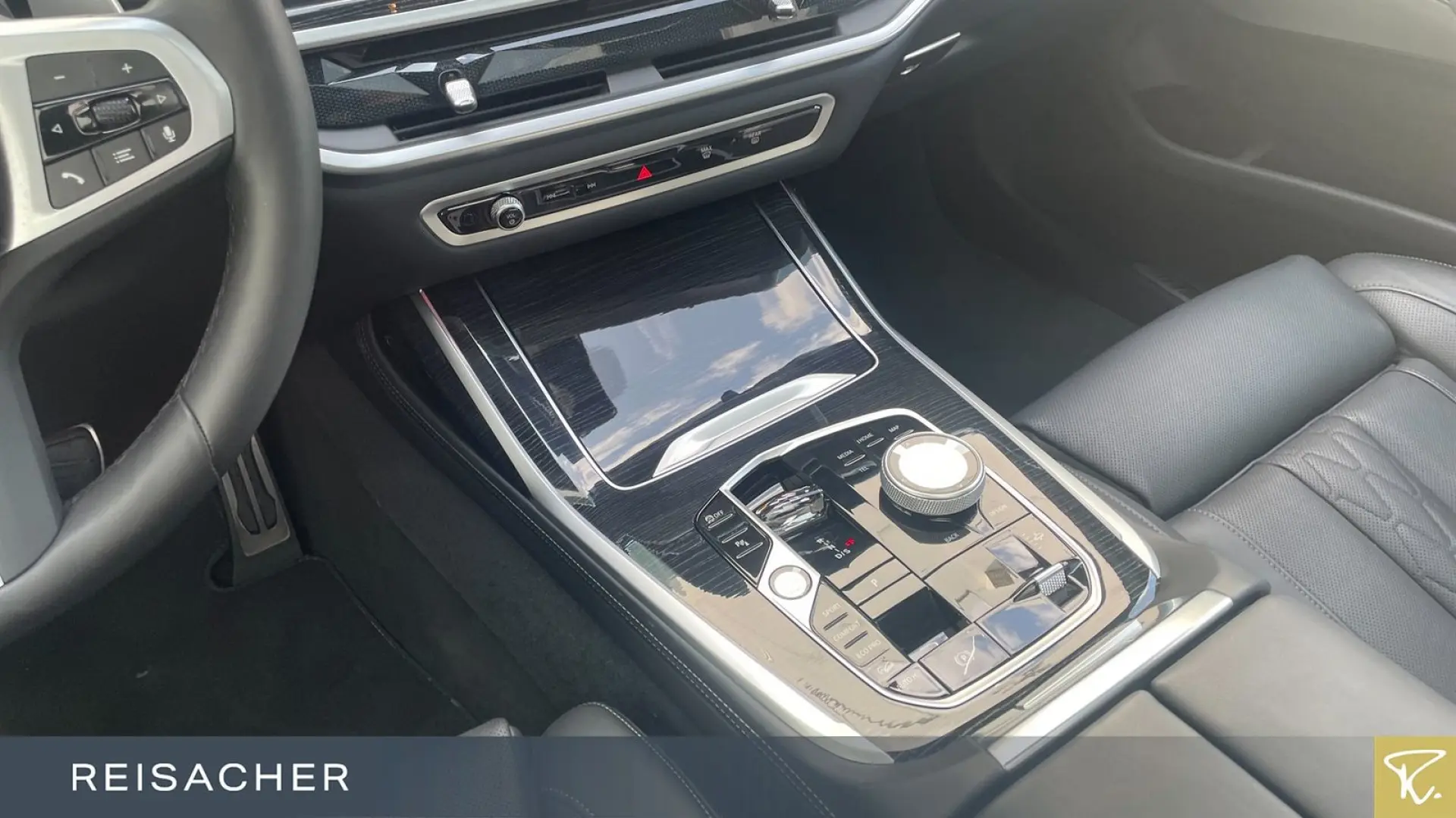 X7 xDrive40i M Sport PRO,SkyLou,AHK,RFK,7-Sitze