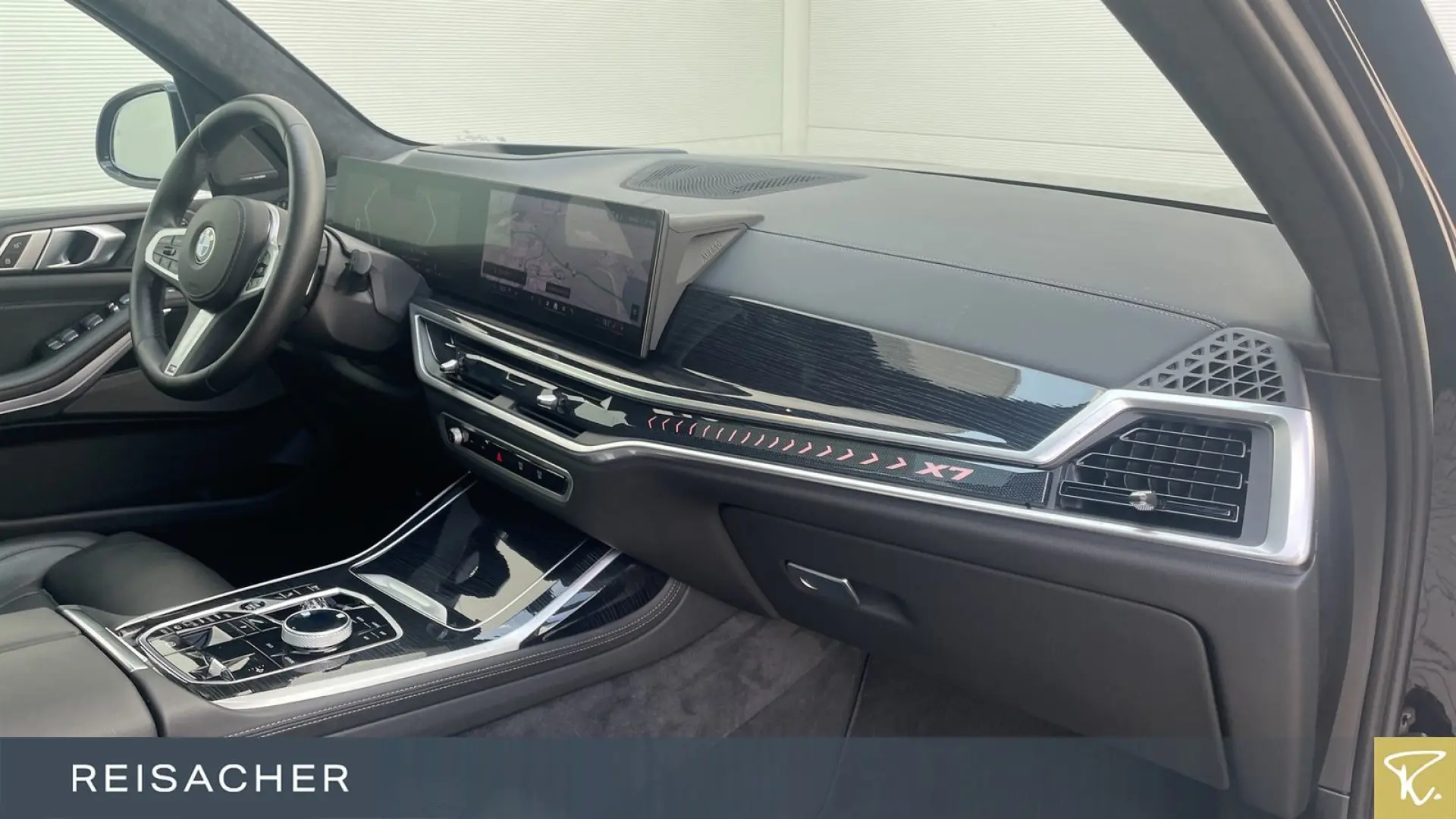 X7 xDrive40i M Sport PRO,SkyLou,AHK,RFK,7-Sitze