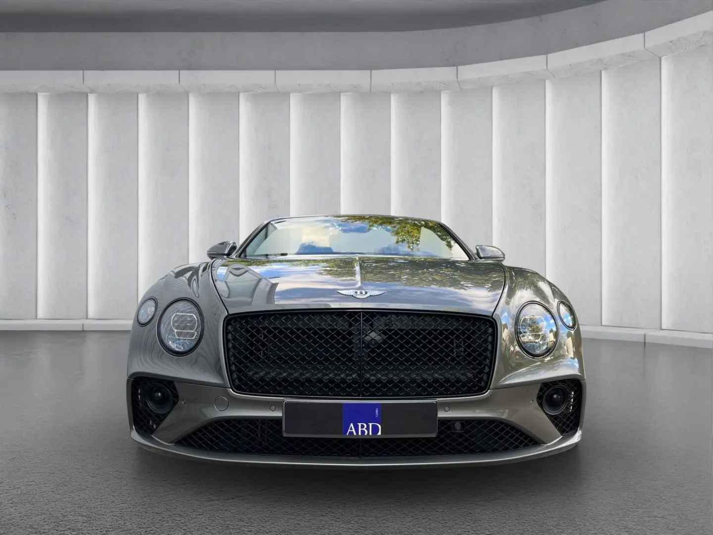 Continental GTC V8 Naim Tour City Rotating D