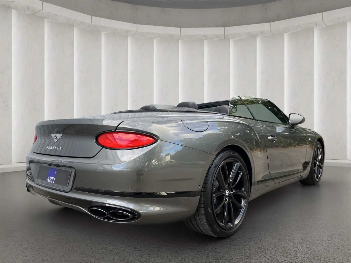 Continental GTC V8 Naim Tour City Rotating D