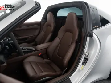 992 .2 Targa 4 GTS T-Hybrid Matrix Lift BOSE 360
