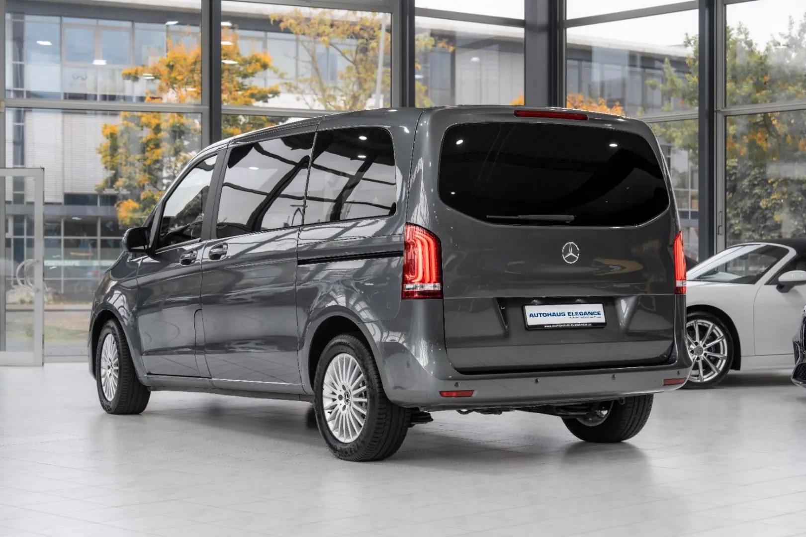 V 300d*SPORT-PAKET*LEDER*COMAND*LED*360°KAM*DAB*