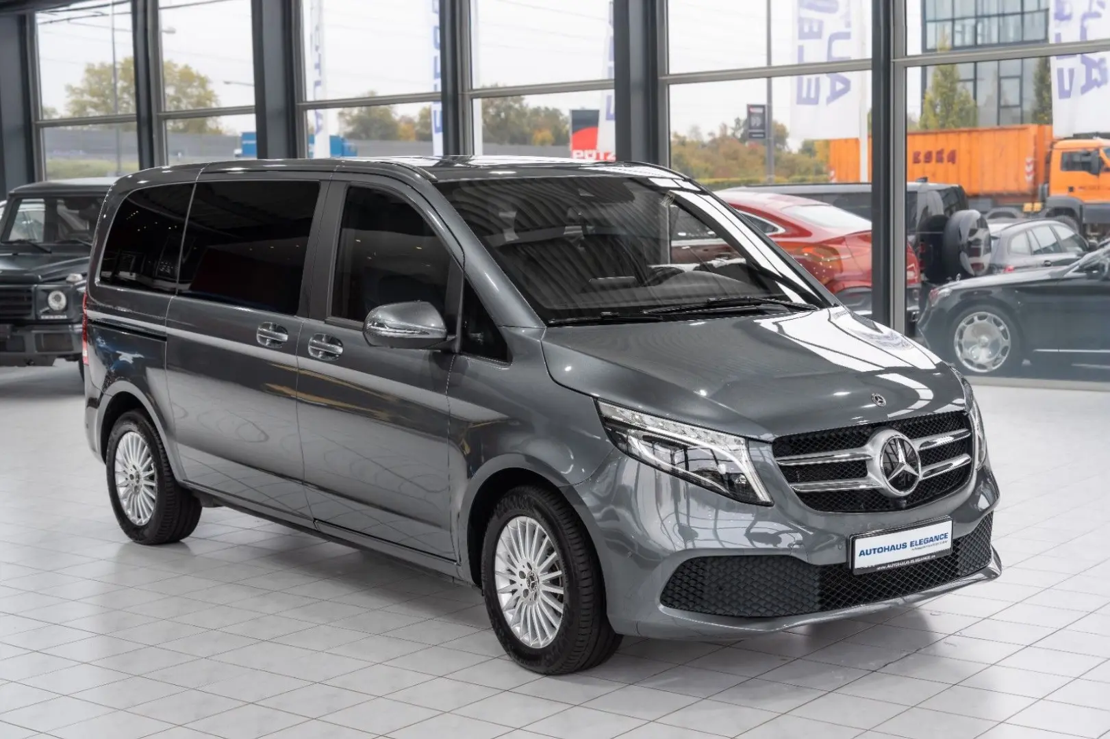 V 300d*SPORT-PAKET*LEDER*COMAND*LED*360°KAM*DAB*