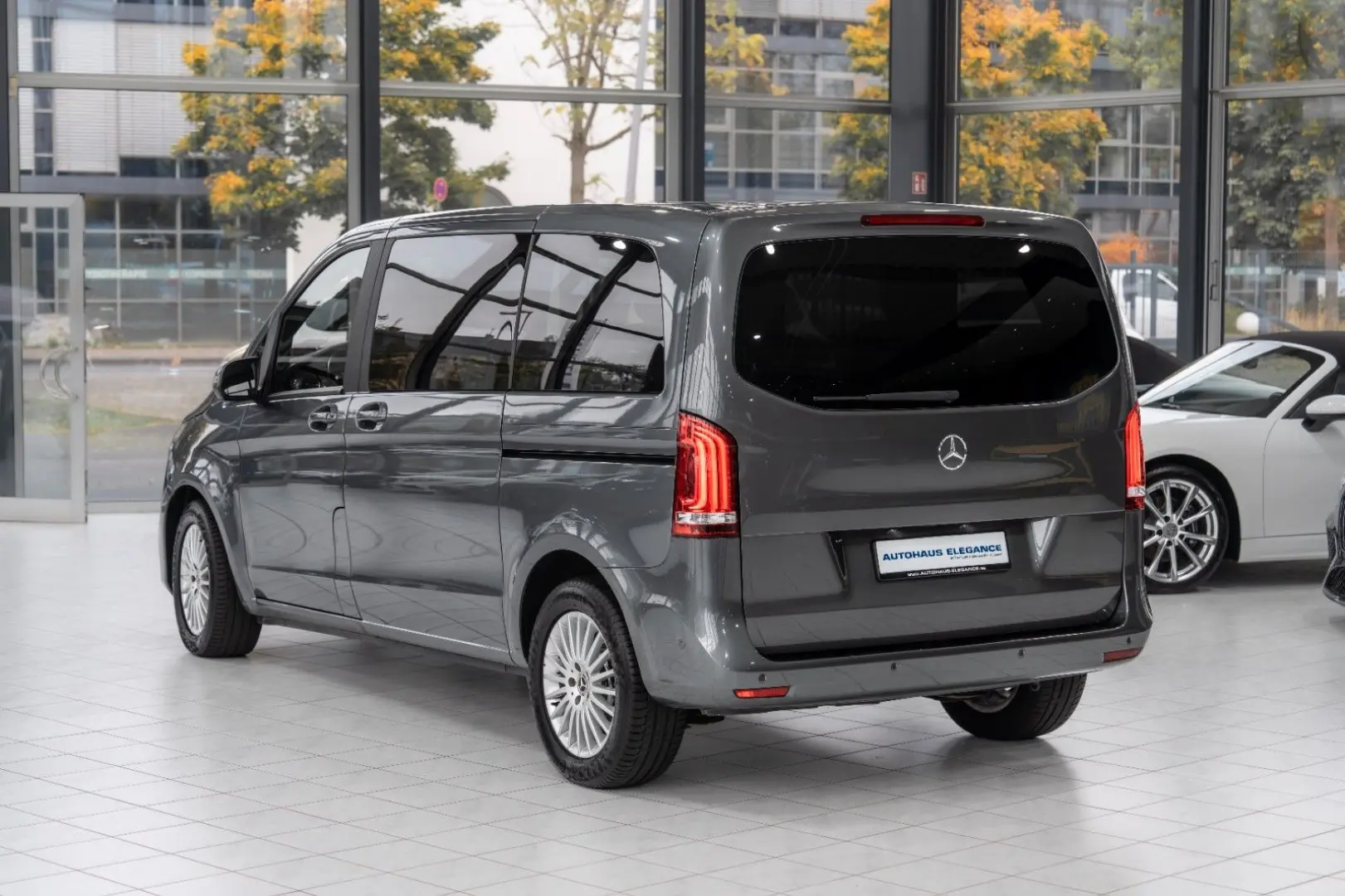 V 300d*SPORT-PAKET*LEDER*COMAND*LED*360°KAM*DAB*