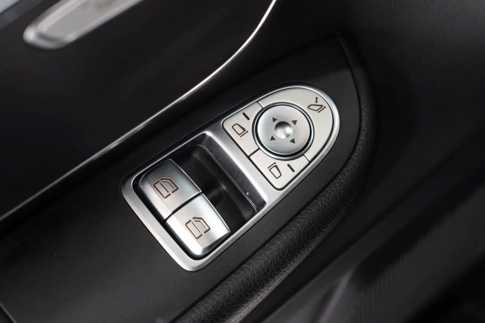 V 300d*SPORT-PAKET*LEDER*COMAND*LED*360°KAM*DAB*
