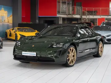 Taycan GTS*PANO*BOSE*SPORT-CHRONO*21
