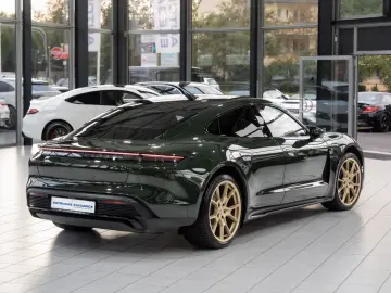 Taycan GTS*PANO*BOSE*SPORT-CHRONO*21