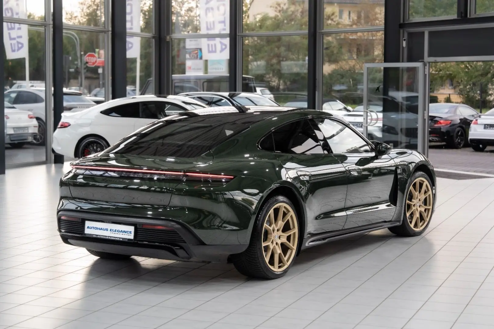 Taycan GTS*PANO*BOSE*SPORT-CHRONO*21