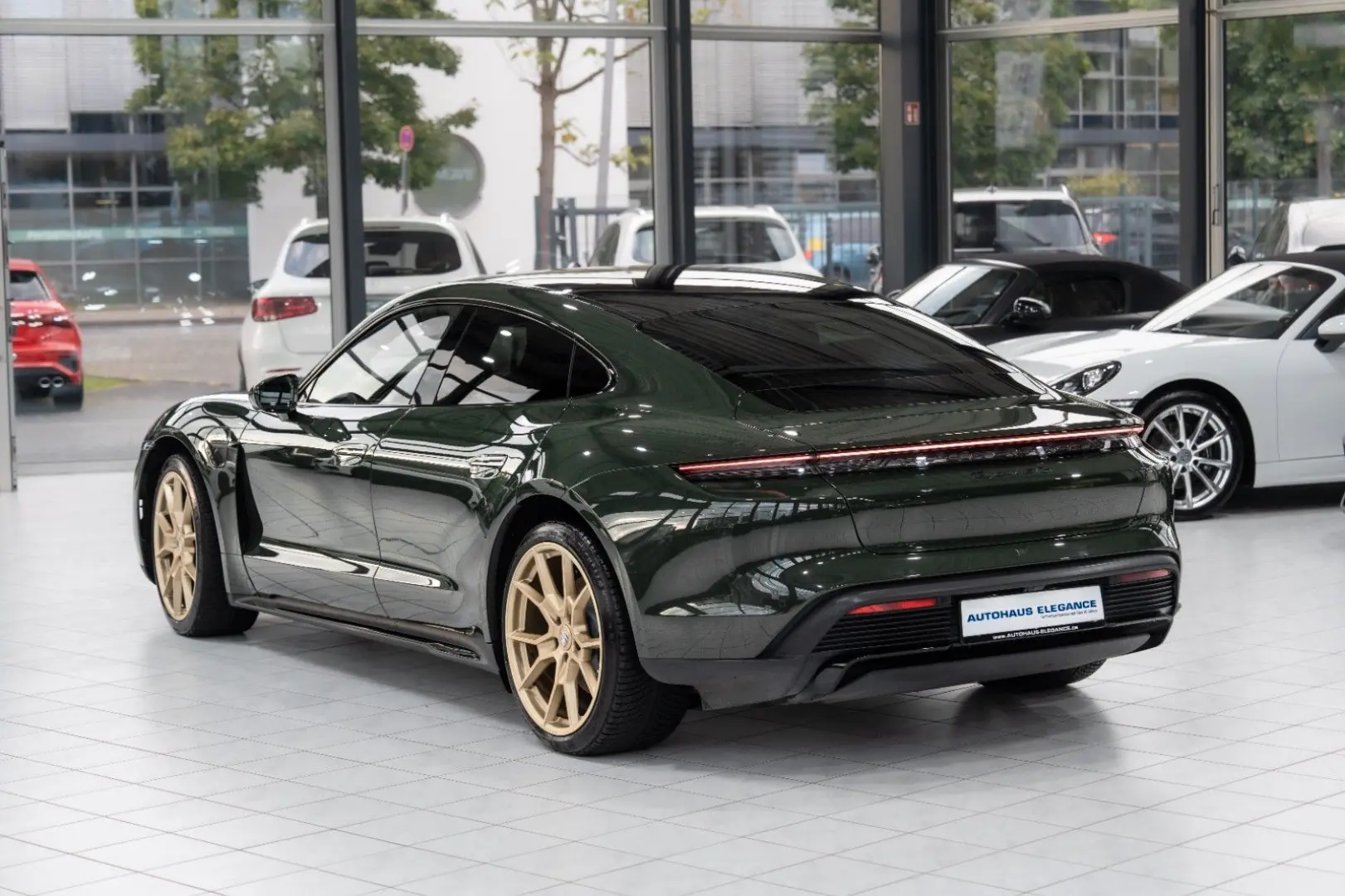 Taycan GTS*PANO*BOSE*SPORT-CHRONO*21