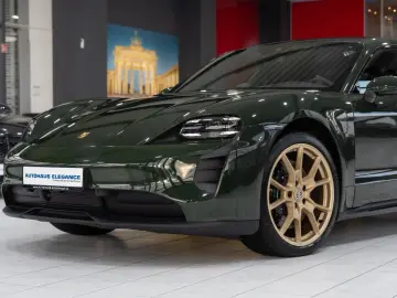Taycan GTS*PANO*BOSE*SPORT-CHRONO*21