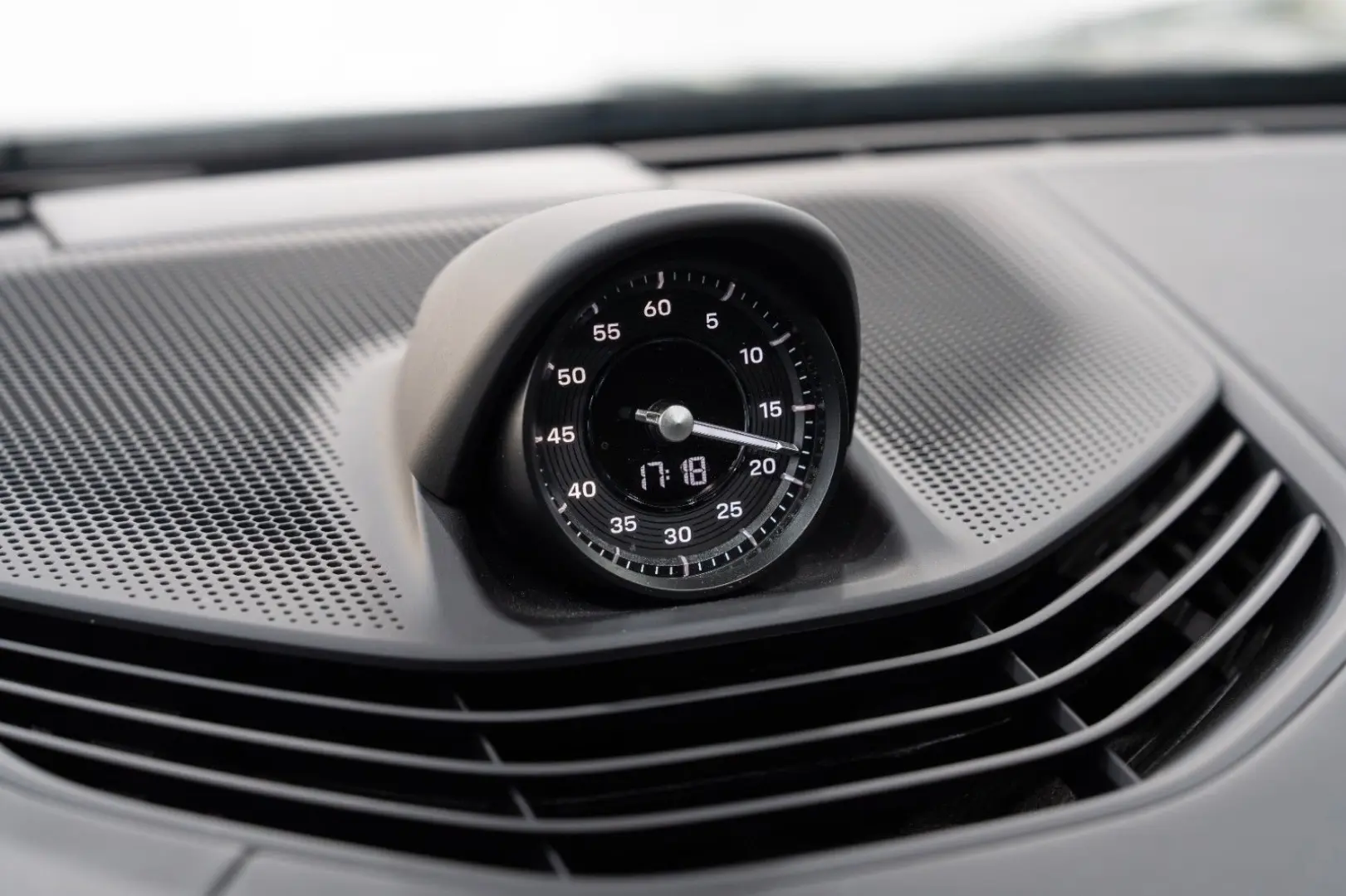 Taycan GTS*PANO*BOSE*SPORT-CHRONO*21