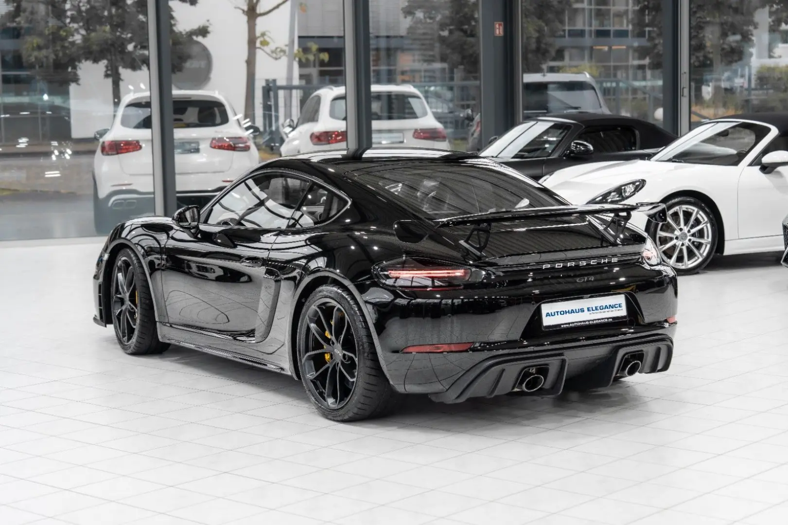 Cayman GT4*CARBON*SPORT-CHRONO*KERAMIK*18-WEGE*