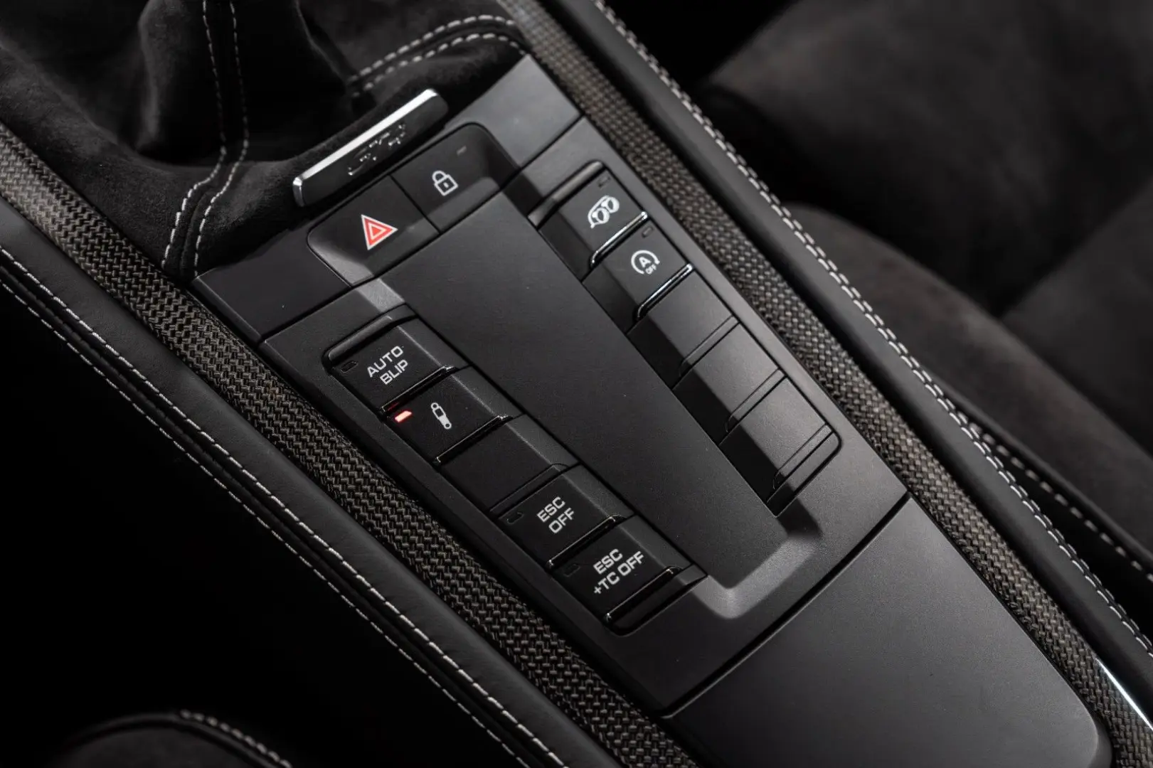 Cayman GT4*CARBON*SPORT-CHRONO*KERAMIK*18-WEGE*