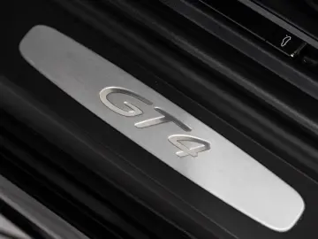Cayman GT4*CARBON*SPORT-CHRONO*KERAMIK*18-WEGE*