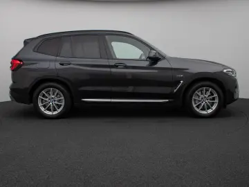 X3 xD30e Kamera HUD Lenkrhzg Stop&Go AHK Sport