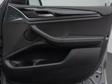 X3 xD20i Kamera DAB WLAN DrivAssist AHK Sport