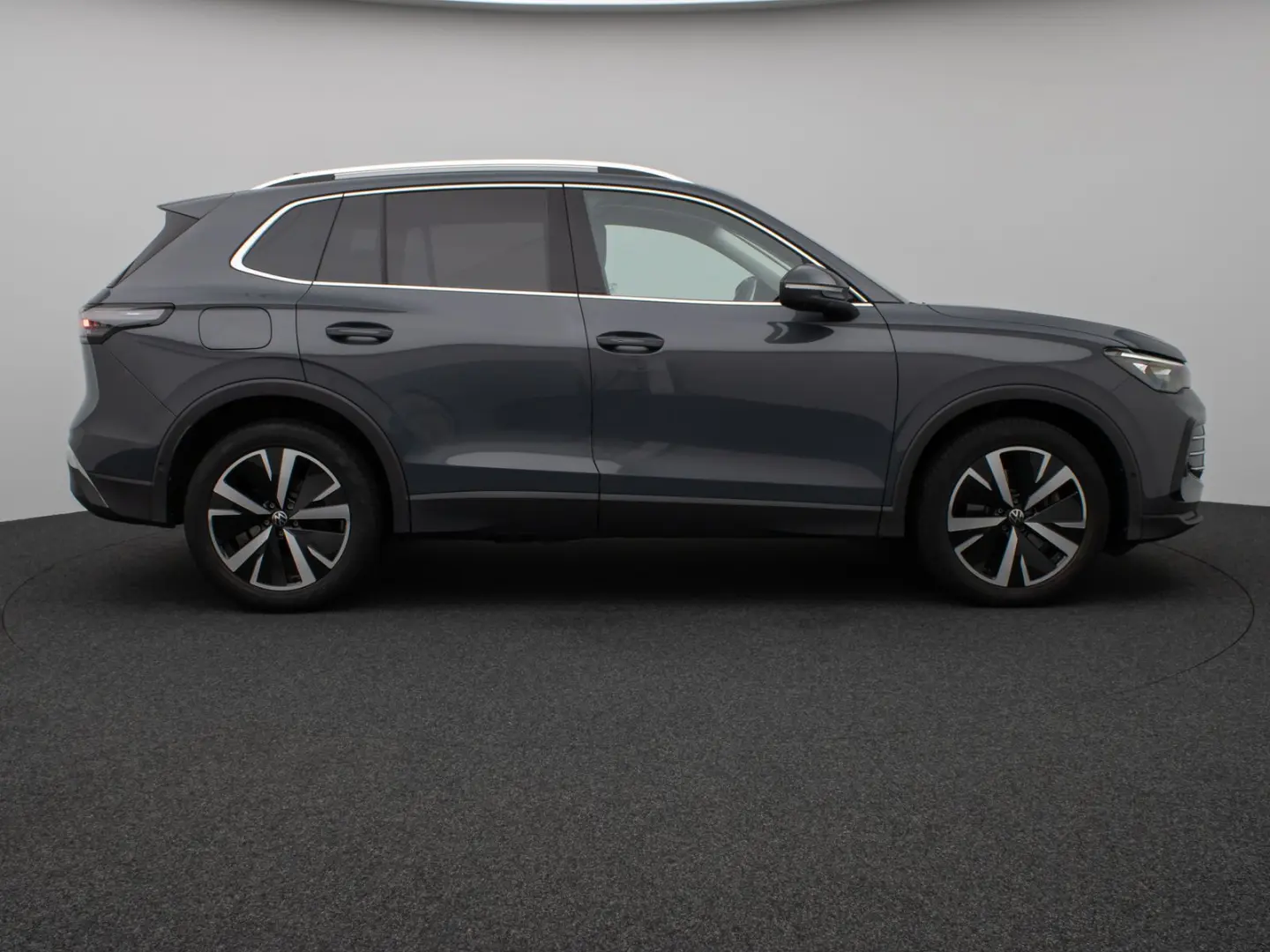 Tiguan 2.0 TDI Elegance 360°ACC AHK HUD Lenkrhzg