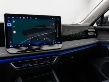Tiguan 2.0 TDI Elegance 360°ACC AHK HUD Lenkrhzg