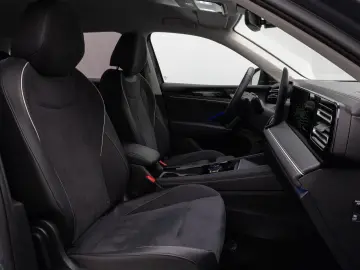 Tiguan 2.0 TDI Elegance 360°ACC AHK HUD Lenkrhzg