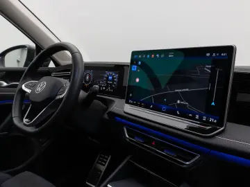 Tiguan 2.0 TDI Elegance 360°ACC AHK HUD Lenkrhzg