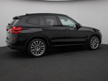 X3 xD30e Panorama HUD DAB HiFi Komfort Sport 20