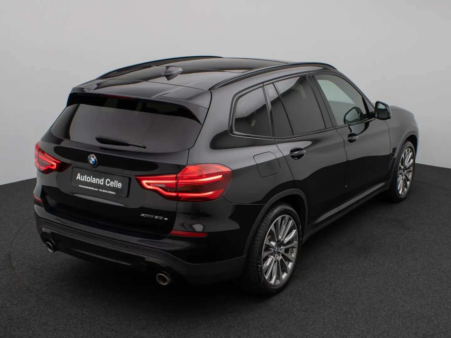 X3 xD30e Panorama HUD DAB HiFi Komfort Sport 20