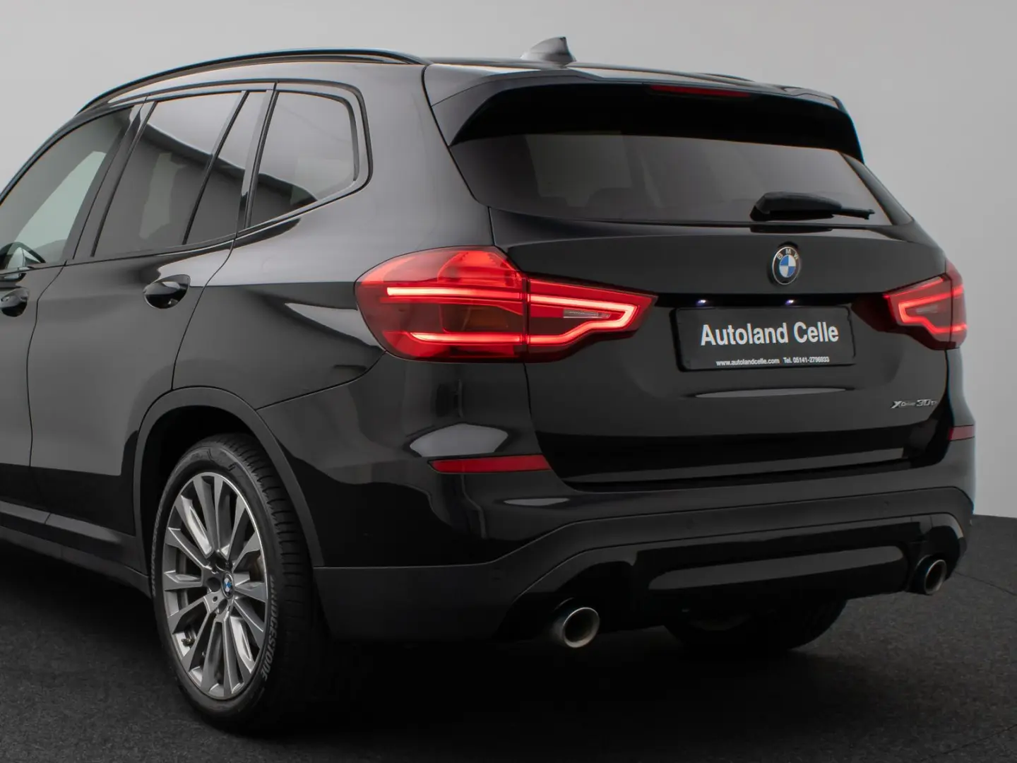 X3 xD30e Panorama HUD DAB HiFi Komfort Sport 20