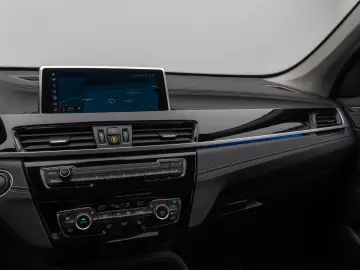 X1 xD25e Sport Line Kamera DAB Geschwindigkeitsr