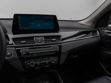 X1 xD25e Panorama Kamera HUD DAB Komfort Alarm