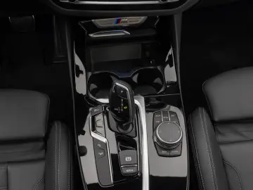 X3 M40i Panorama HUD DAB HiFi Komfort Alarm 20