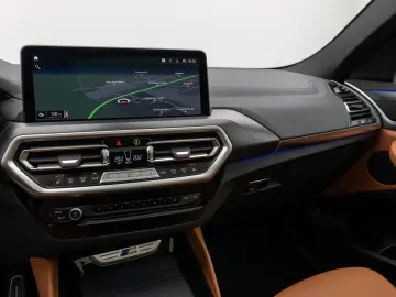 X4 M40d 360° Laser DAB Panorama HUD Komfort HiFi