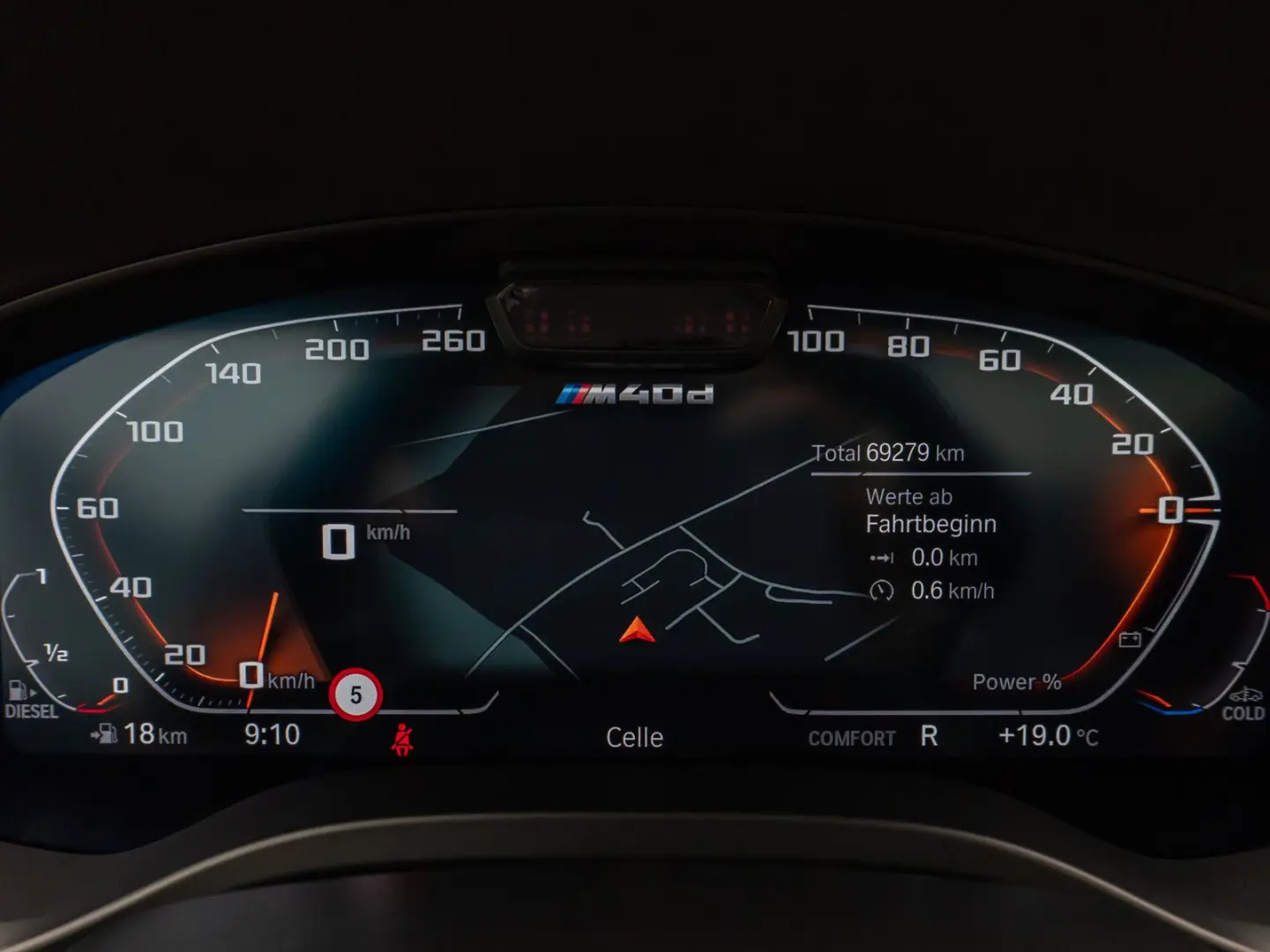X4 M40d 360° Laser DAB Panorama HUD Komfort HiFi