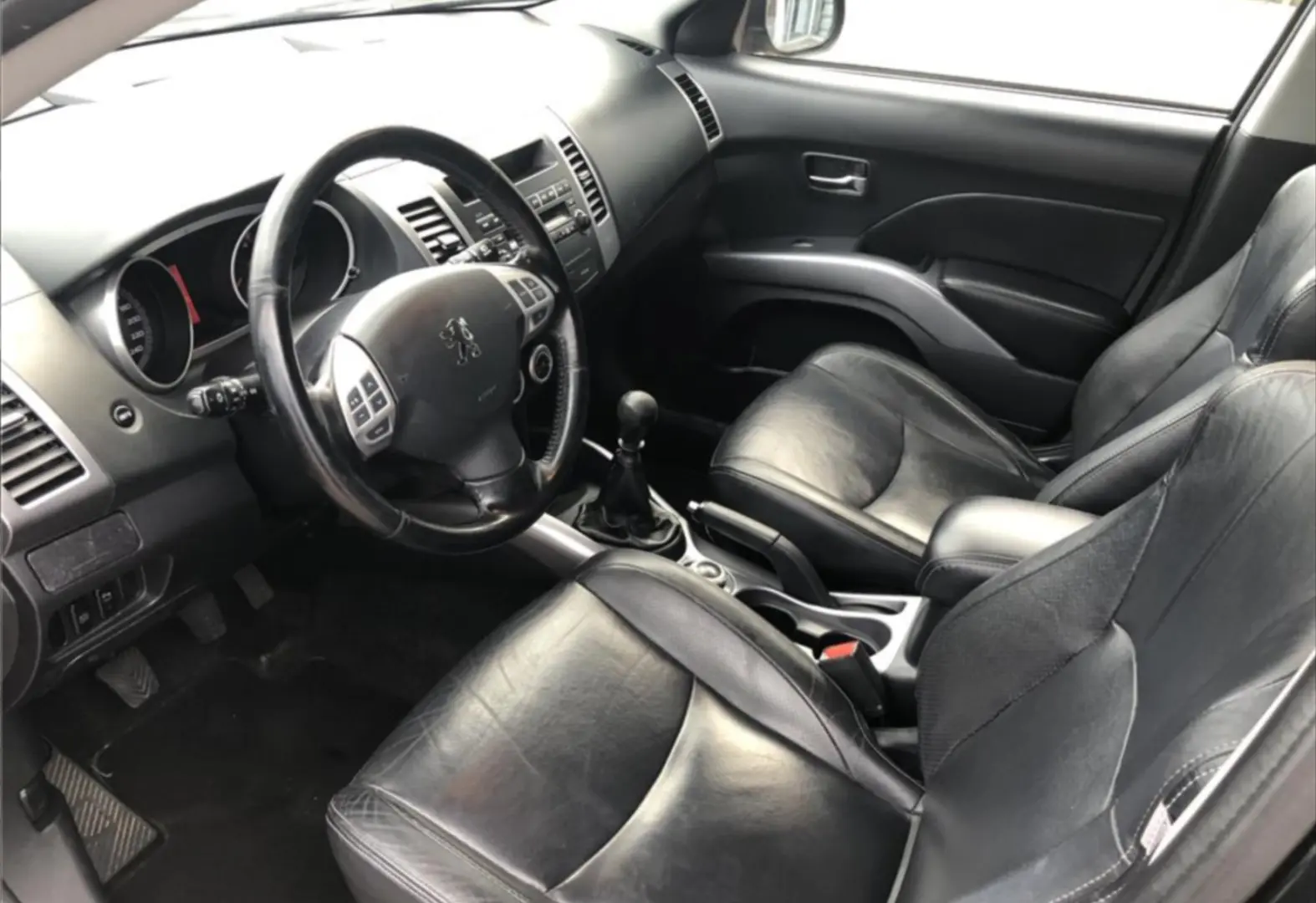 Peugeot 4007