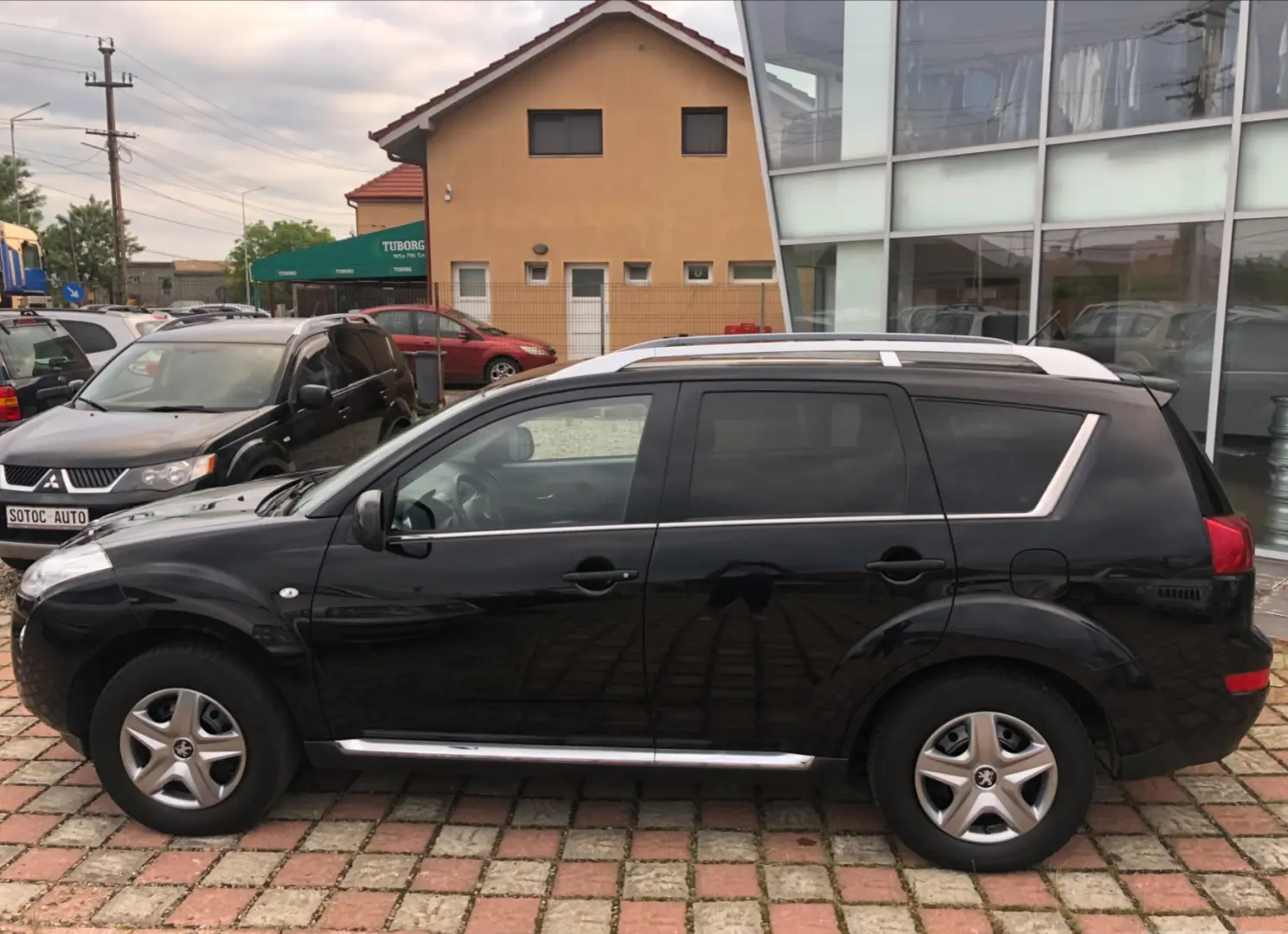Peugeot 4007