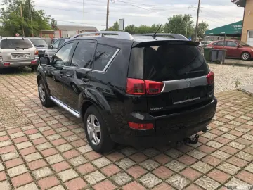 Peugeot 4007
