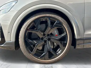 AUDI RSQ8 Dynamik+Ceramik B&O Panorama Soft-Close *23